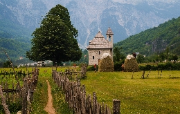 Self guided walk in the Albanian Alps (11)