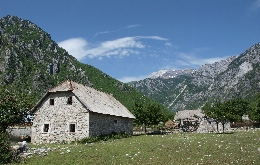 Self guided walk in the Albanian Alps (6)