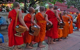 Laos Highlights,  Vientiane, Luang Prabang, Mekong and  Plain of Jars (8)