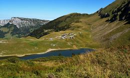 7 day, a week, self guided tour hike near Mont Blank Aravis to Annecy and Grand Bornand (1)