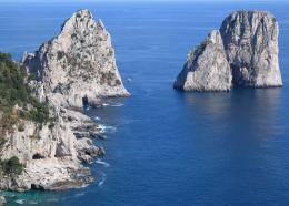 Jewels of the Bay of Naples. Trekking in Italy (3)