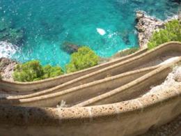 Jewels of the Bay of Naples. Trekking in Italy (1)