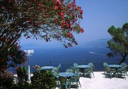 Jewels of the Bay of Naples. Trekking in Italy (9)