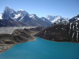 Trekking in Nepal - Everest Base Camp via Chola Pass and Gokyo Lake (2)