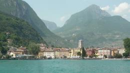 Alpine Splendor: Trekking from Meran to Lake Garda's Beauty (26)
